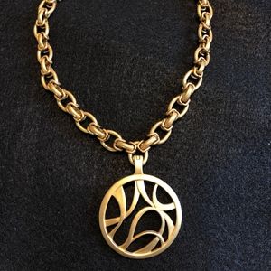 Premier Designs Pizzazz Pendant and Necklace